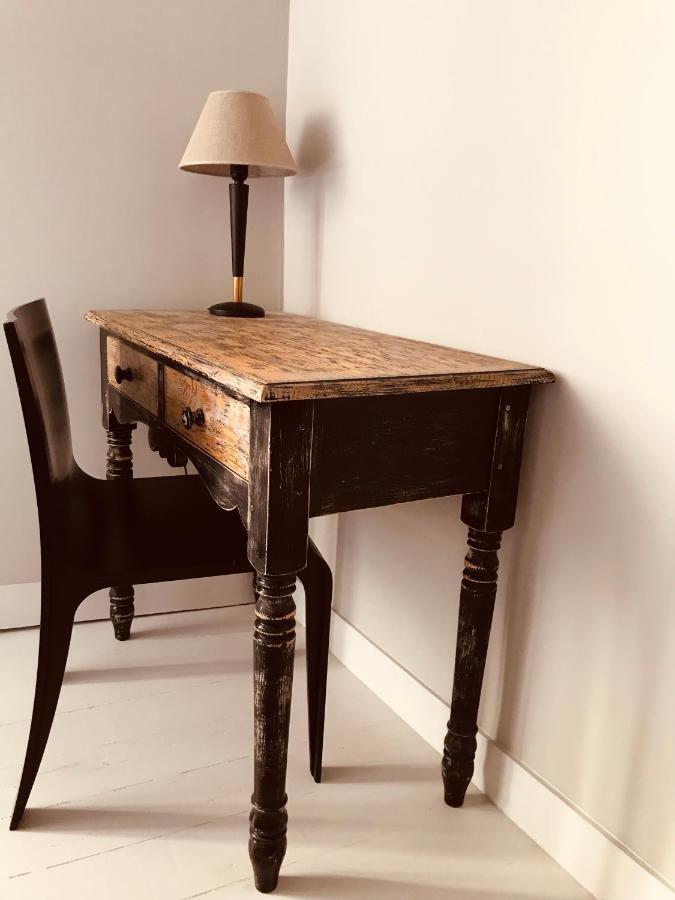 Elegante Maison Familiale Au Coeur Des Remparts De La Citadelle Le Chateau-d'Oleron Luaran gambar