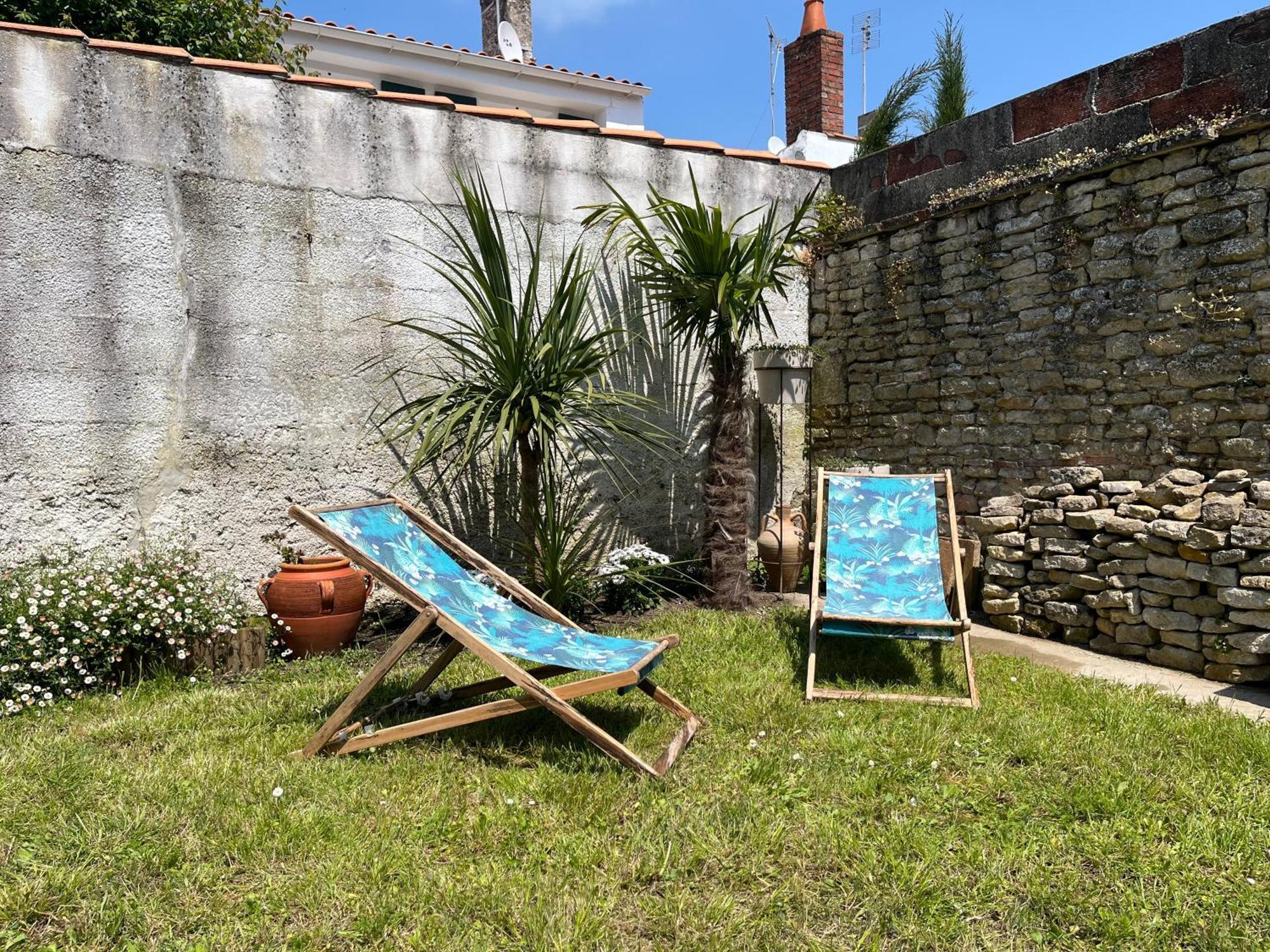 Elegante Maison Familiale Au Coeur Des Remparts De La Citadelle Le Chateau-d'Oleron Luaran gambar